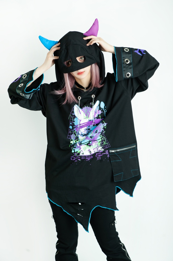 Jillpunk病みカワ Y2K ハロウィン インプパーティー 3Dツノ付き アシンメトリー変形の裾 穴開き クラッシュ 長袖 ゆったりパーカー オリジナルメンズ レディーズ カジュアル おしゃれ男女兼用 可愛い