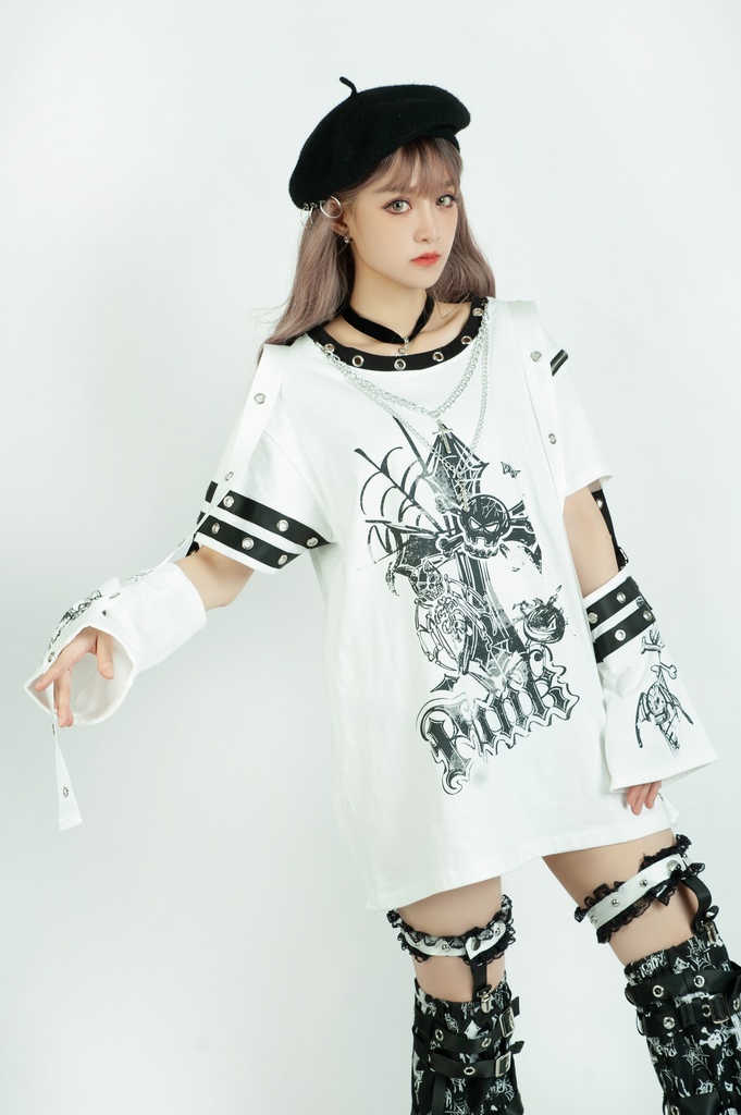 Jillpunk パンク ロック エモい Y2K 甜牙草莓コラボ 死びとの恋 ハーネス 十字架ネックレス アームカバー付き ゆったり 半袖 Tシャツ・カットソー オリジナル おしゃれ男女兼用ファッション メンズ レディース