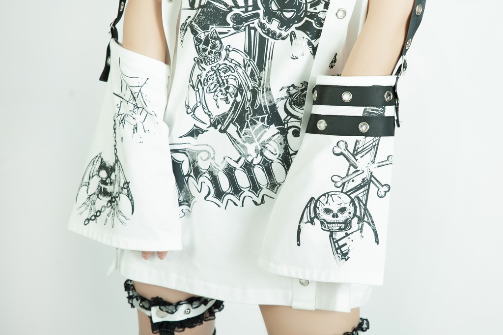 Jillpunk パンク ロック エモい Y2K 甜牙草莓コラボ 死びとの恋 ハーネス 十字架ネックレス アームカバー付き ゆったり 半袖 Tシャツ・カットソー オリジナル おしゃれ男女兼用ファッション メンズ レディース