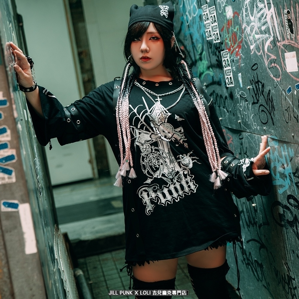 Jillpunk パンク ロック エモい Y2K 甜牙草莓コラボ 死びとの恋 ハーネス 十字架ネックレス アームカバー付き ゆったり 半袖 Tシャツ・カットソー オリジナル おしゃれ男女兼用ファッション メンズ レディース