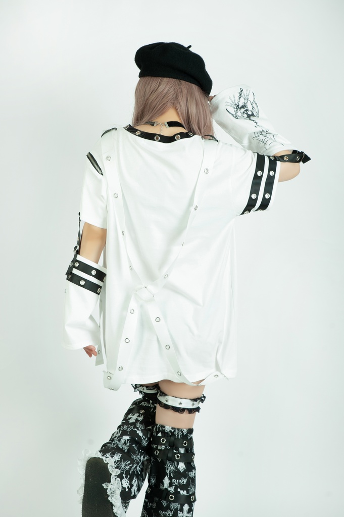 Jillpunk パンク ロック エモい Y2K 甜牙草莓コラボ 死びとの恋 ハーネス 十字架ネックレス アームカバー付き ゆったり 半袖 Tシャツ・カットソー オリジナル おしゃれ男女兼用ファッション メンズ レディース