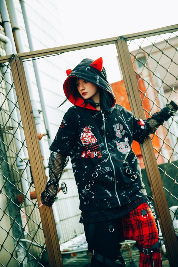 Jillpunk エモパンク 王道パンク 野良猫 鉄の輪 しっぽ付き ゆったり 猫耳 半袖パーカー フード付きジャケット かわいい 猫系 オリジナル おしゃれ男女兼用ファッション メンズ レディース