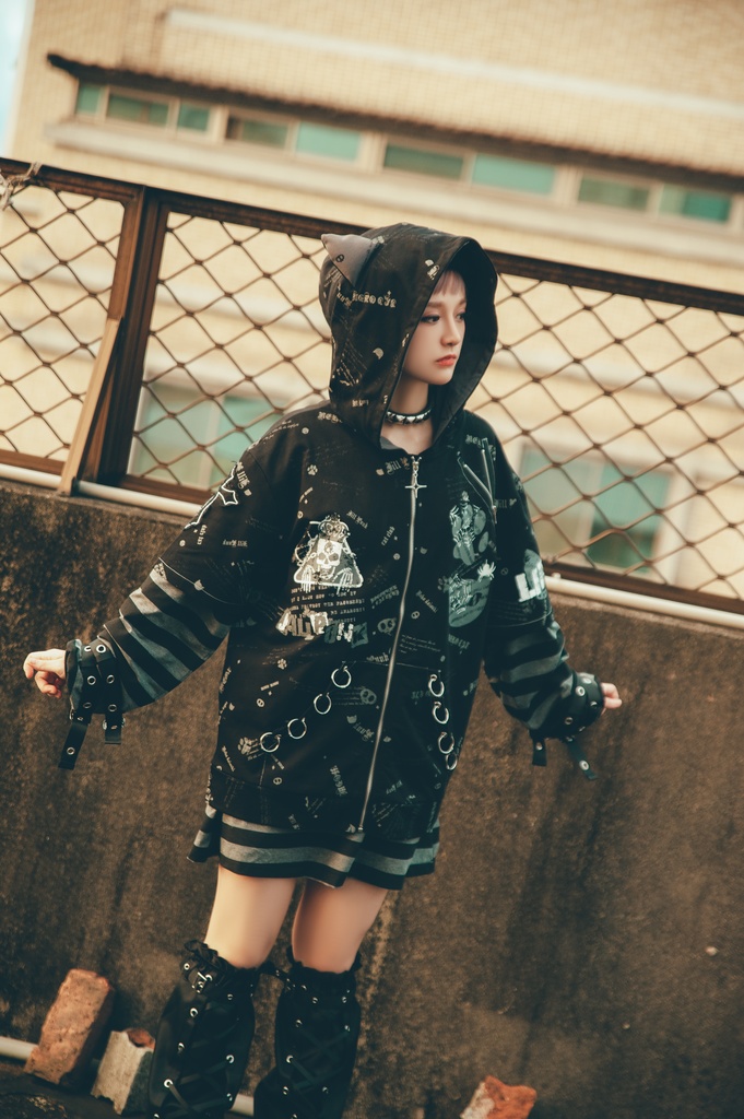 Jillpunk エモパンク 王道パンク 野良猫 鉄の輪 しっぽ付き ゆったり 猫耳 半袖パーカー フード付きジャケット かわいい 猫系 オリジナル おしゃれ男女兼用ファッション メンズ レディース