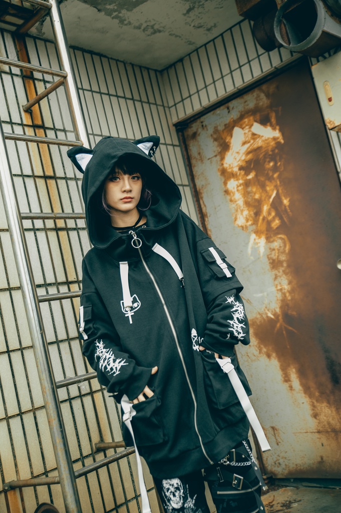 Jillpunk ゑいたコラボ サブカルにゃんこ FELONYキャット クール 二次コン アニメ 重ね着風 かわいいパンク クロスチャーム ゆったり 猫耳 長袖マウンテンパーカー フード付きジャケット オリジナル おしゃれ男女兼用