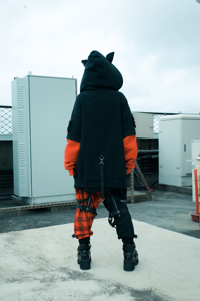 Jillpunk ゑいたコラボ サブカルにゃんこ FELONYキャット クール 二次コン アニメ 重ね着風 かわいいパンク クロスチャーム ゆったり 猫耳 長袖マウンテンパーカー フード付きジャケット オリジナル おしゃれ男女兼用