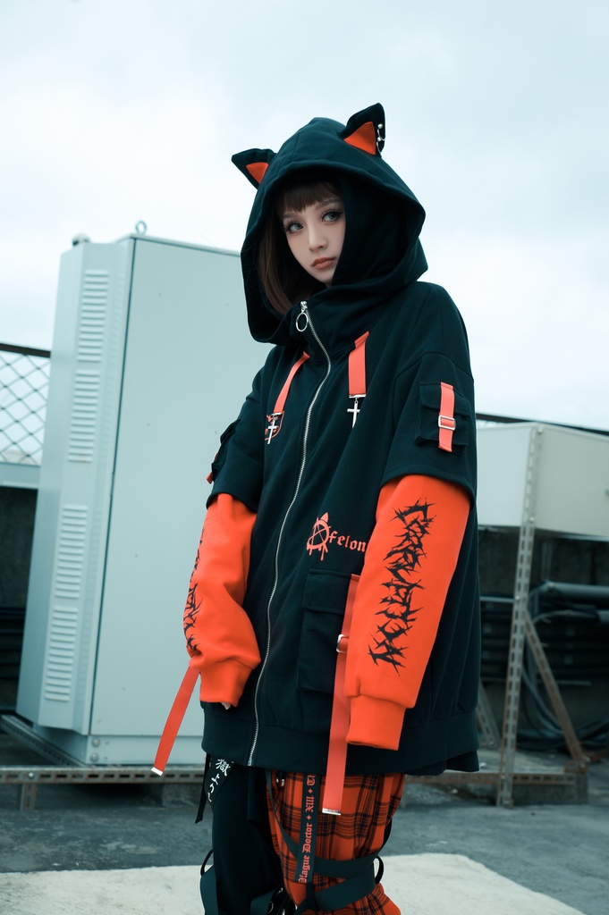 Jillpunk ゑいたコラボ サブカルにゃんこ FELONYキャット クール 二次コン アニメ 重ね着風 かわいいパンク クロスチャーム ゆったり 猫耳 長袖マウンテンパーカー フード付きジャケット オリジナル おしゃれ男女兼用