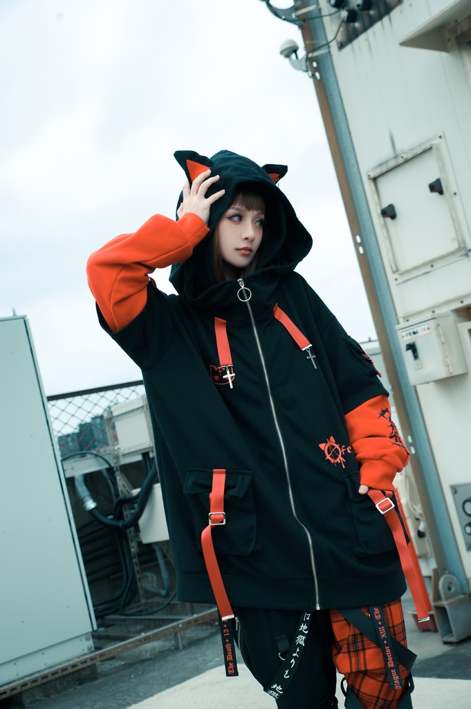Jillpunk ゑいたコラボ サブカルにゃんこ FELONYキャット クール 二次コン アニメ 重ね着風 かわいいパンク クロスチャーム ゆったり 猫耳 長袖マウンテンパーカー フード付きジャケット オリジナル おしゃれ男女兼用