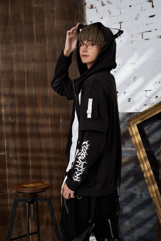 Jillpunk ゑいたコラボ サブカルにゃんこ FELONYキャット クール 二次コン アニメ 重ね着風 かわいいパンク クロスチャーム ゆったり 猫耳 長袖マウンテンパーカー フード付きジャケット オリジナル おしゃれ男女兼用