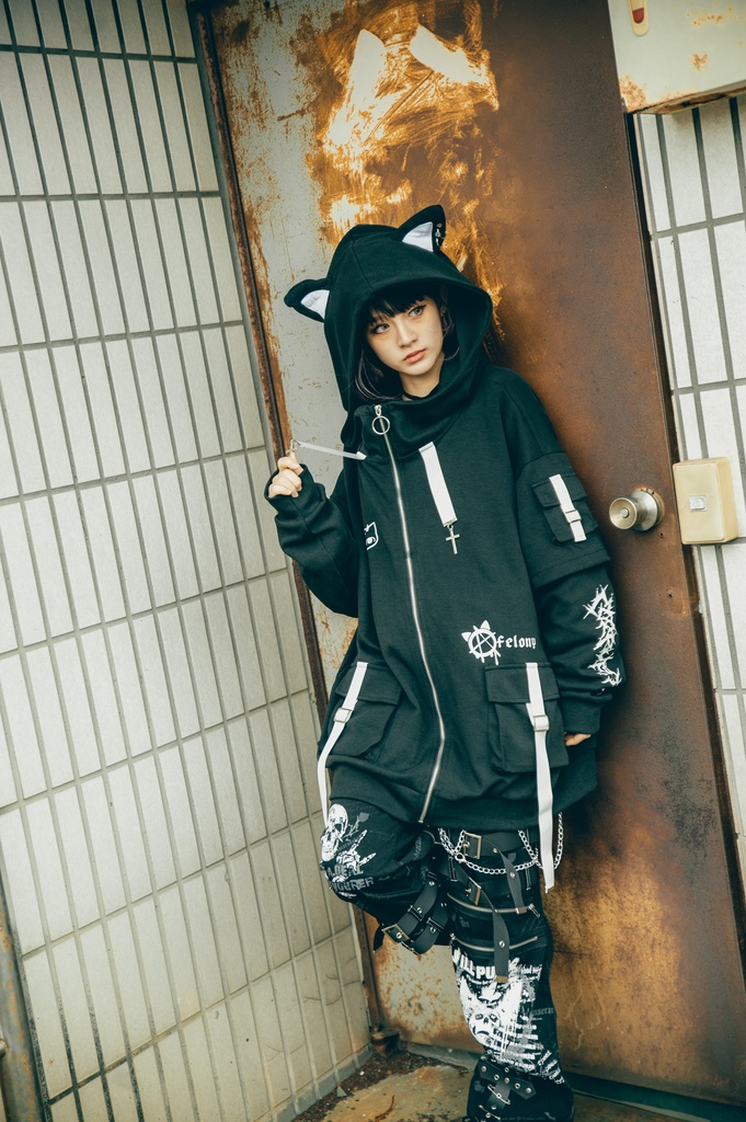 Jillpunk ゑいたコラボ サブカルにゃんこ FELONYキャット クール 二次コン アニメ 重ね着風 かわいいパンク クロスチャーム ゆったり 猫耳 長袖マウンテンパーカー フード付きジャケット オリジナル おしゃれ男女兼用