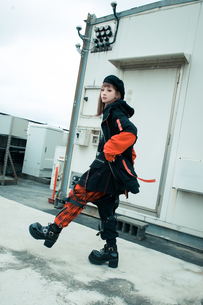 Jillpunk ゑいたコラボ サブカルにゃんこ FELONYキャット クール 二次コン アニメ 重ね着風 かわいいパンク クロスチャーム ゆったり 猫耳 長袖マウンテンパーカー フード付きジャケット オリジナル おしゃれ男女兼用