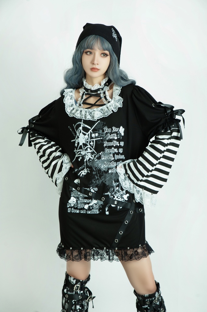 Jillpunk 甜牙草莓コラボ 地雷系 病みかわ 愛の物語 チョーカーネック レースヘム ボーダー柄 アームカバー付き ワンピースドレス ゴシックロリータ 可愛い おしゃれ ファッション萌え