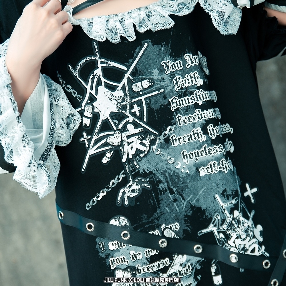 Jillpunk 甜牙草莓コラボ 地雷系 病みかわ 愛の物語 チョーカーネック レースヘム ボーダー柄 アームカバー付き ワンピースドレス ゴシックロリータ 可愛い おしゃれ ファッション萌え