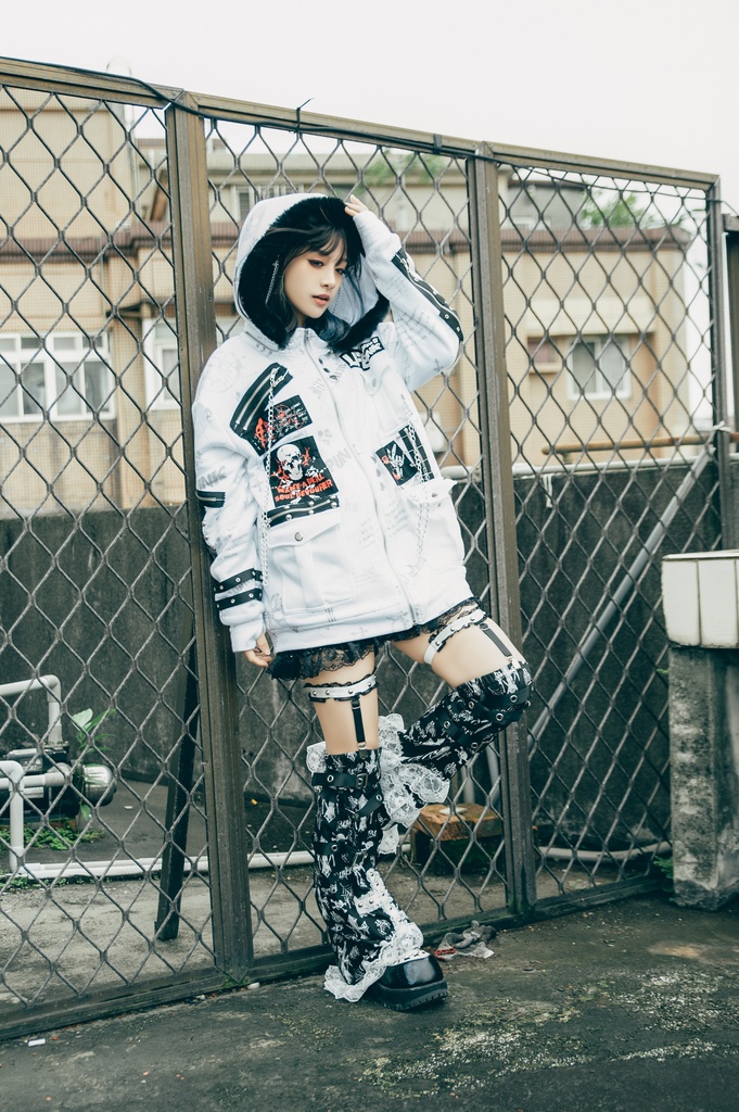 Jillpunk パンクロック バンギャ 兄系ファッション 魂の契約 ヴィンテージプリント 裏起毛 パーカーコート フェイクファー付きフード取り外し可 ジャケット 防寒 オリジナル おしゃれ男女兼用 カッコいい