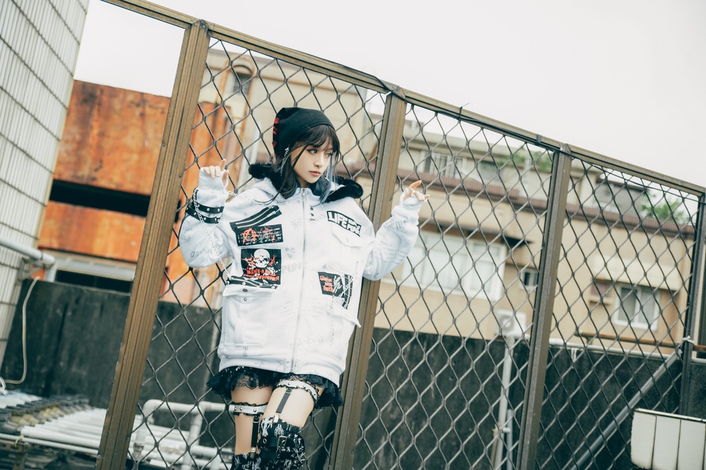 Jillpunk パンクロック バンギャ 兄系ファッション 魂の契約 ヴィンテージプリント 裏起毛 パーカーコート フェイクファー付きフード取り外し可 ジャケット 防寒 オリジナル おしゃれ男女兼用 カッコいい