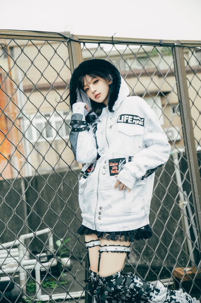 Jillpunk パンクロック バンギャ 兄系ファッション 魂の契約 ヴィンテージプリント 裏起毛 パーカーコート フェイクファー付きフード取り外し可 ジャケット 防寒 オリジナル おしゃれ男女兼用 カッコいい