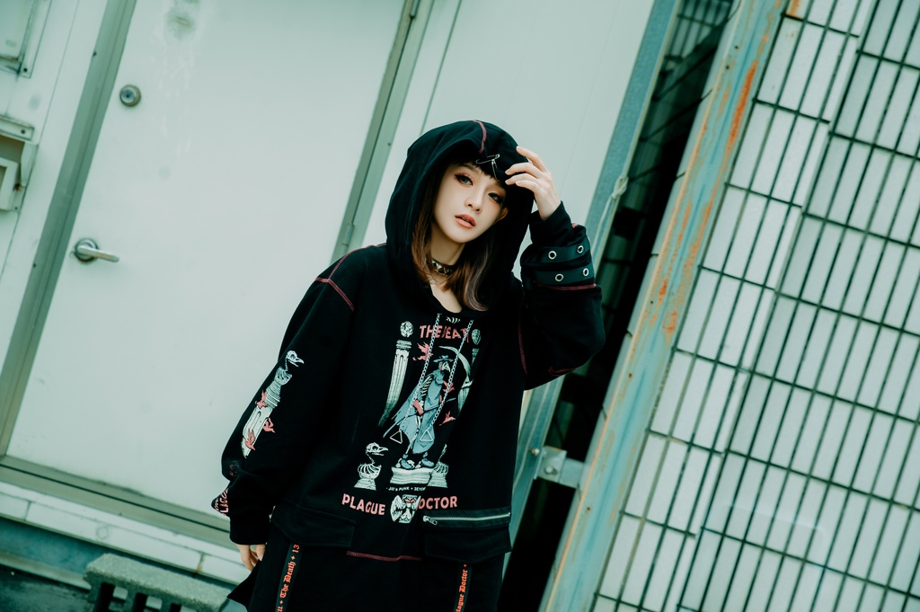 Jillpunk台湾画師三目道具屋コラボ クール系 パンクロック ダーク タロット死神 ペスト医師 ゆったり 長袖 パーカー男女兼用 レディース メンズ かっこいい オリジナル おしゃれ