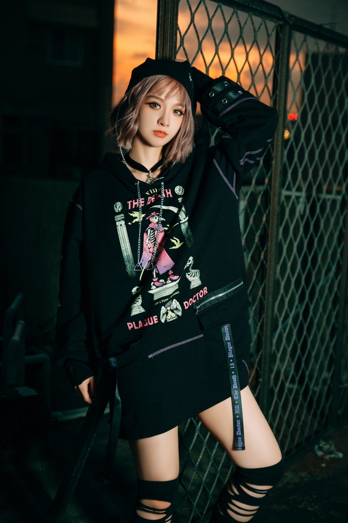 Jillpunk台湾画師三目道具屋コラボ クール系 パンクロック ダーク タロット死神 ペスト医師 ゆったり 長袖 パーカー男女兼用 レディース メンズ かっこいい オリジナル おしゃれ