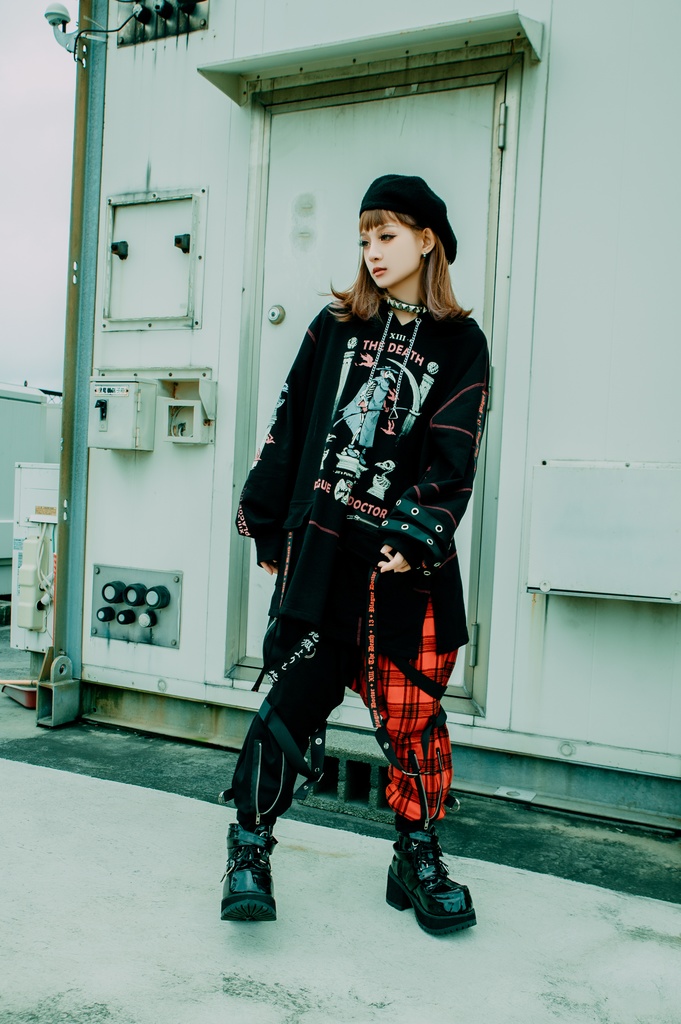 Jillpunk台湾画師三目道具屋コラボ クール系 パンクロック ダーク タロット死神 ペスト医師 ゆったり 長袖 パーカー男女兼用 レディース メンズ かっこいい オリジナル おしゃれ