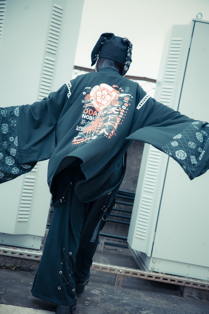 Jillpunk 和風モード 和柄 戦国武将物語 第六天魔王 織田信長 武将譚 漢字書道 鎖チェーン付き 振袖現代羽織 和装ジャケット オリジナル メンズ レディー V系 カッコいい おしゃれ 男女兼用ファッション