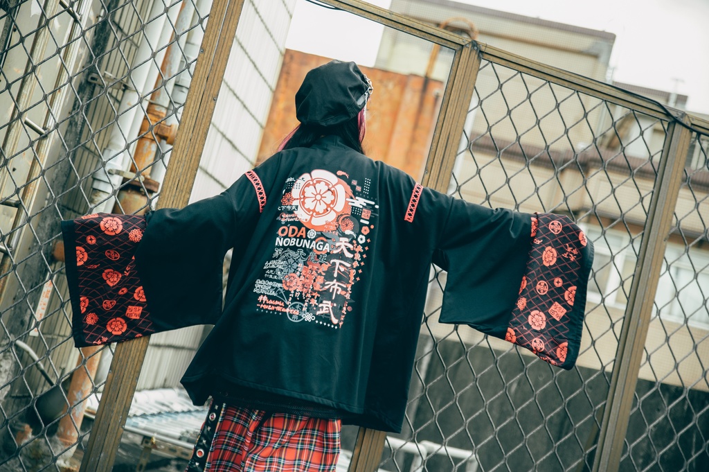 Jillpunk 和風モード 和柄 戦国武将物語 第六天魔王 織田信長 武将譚 漢字書道 鎖チェーン付き 振袖現代羽織 和装ジャケット オリジナル メンズ レディー V系 カッコいい おしゃれ 男女兼用ファッション
