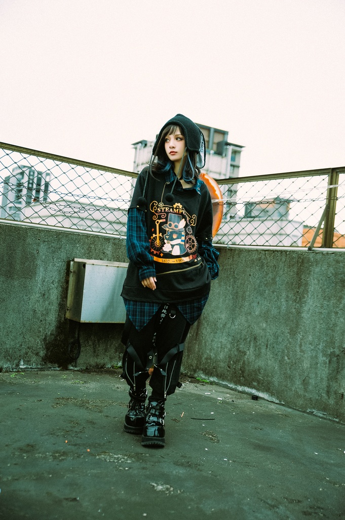 Jillpunk 芝麻コラボ アニメ お宅 ニ次コン スチームパンク風 エジプト神話ベビー アヌビス タータンチェック柄 歯車チャーム 重ね着Tシャツ シャツカラーカットソー オリジナル メンズ レディーズ おしゃれ 男女兼用 ファッション 秋葉系 可愛い