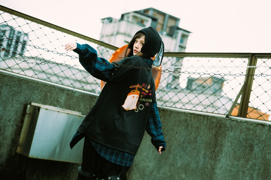 Jillpunk 芝麻コラボ アニメ お宅 ニ次コン スチームパンク風 エジプト神話ベビー アヌビス タータンチェック柄 歯車チャーム 重ね着Tシャツ シャツカラーカットソー オリジナル メンズ レディーズ おしゃれ 男女兼用 ファッション 秋葉系 可愛い