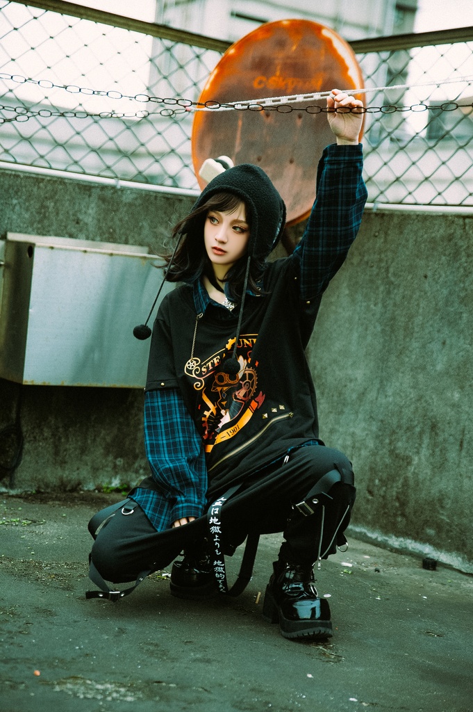 Jillpunk 芝麻コラボ アニメ お宅 ニ次コン スチームパンク風 エジプト神話ベビー アヌビス タータンチェック柄 歯車チャーム 重ね着Tシャツ シャツカラーカットソー オリジナル メンズ レディーズ おしゃれ 男女兼用 ファッション 秋葉系 可愛い