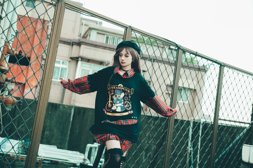 Jillpunk 芝麻コラボ アニメ お宅 ニ次コン スチームパンク風 エジプト神話ベビー アヌビス タータンチェック柄 歯車チャーム 重ね着Tシャツ シャツカラーカットソー オリジナル メンズ レディーズ おしゃれ 男女兼用 ファッション 秋葉系 可愛い