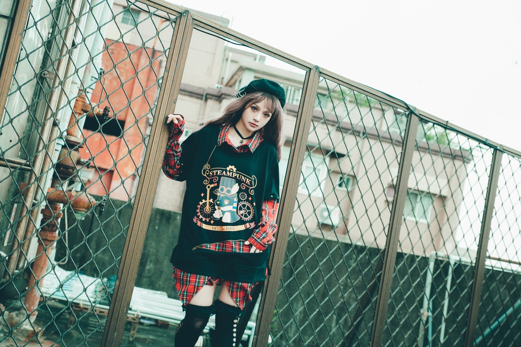 Jillpunk 芝麻コラボ アニメ お宅 ニ次コン スチームパンク風 エジプト神話ベビー アヌビス タータンチェック柄 歯車チャーム 重ね着Tシャツ シャツカラーカットソー オリジナル メンズ レディーズ おしゃれ 男女兼用 ファッション 秋葉系 可愛い