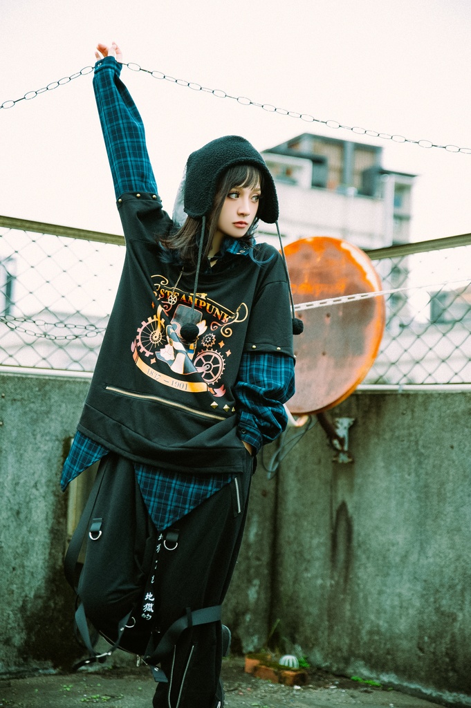 Jillpunk 芝麻コラボ アニメ お宅 ニ次コン スチームパンク風 エジプト神話ベビー アヌビス タータンチェック柄 歯車チャーム 重ね着Tシャツ シャツカラーカットソー オリジナル メンズ レディーズ おしゃれ 男女兼用 ファッション 秋葉系 可愛い