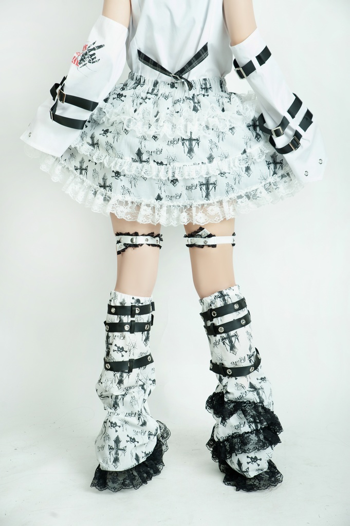 Jillpunk 甜牙草莓コラボ 地雷系 病みかわ 死びとの恋 ゴシックロリータ 総柄 レースヘム ガーターベルト付き ふわふわ テイヤードスカート⋆レッグウォーマーセット セクシー 可愛い おしゃれ ファッション萌え