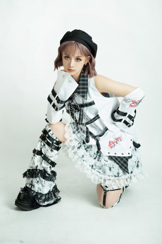 Jillpunk 甜牙草莓コラボ 地雷系 病みかわ 死びとの恋 ゴシックロリータ 総柄 レースヘム ガーターベルト付き ふわふわ テイヤードスカート⋆レッグウォーマーセット セクシー 可愛い おしゃれ ファッション萌え