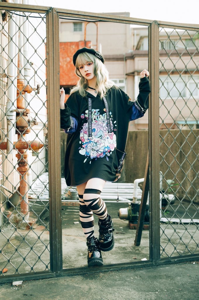 Jillpunk 地雷系 ダーク 病みかわ 派手かわ 原宿ファッション ゾンビガール 取り外し可能袖 ゆったり 飾り縫い 半袖 パーカーオリジナル 可愛い おしゃれ 男女兼用 秋葉系