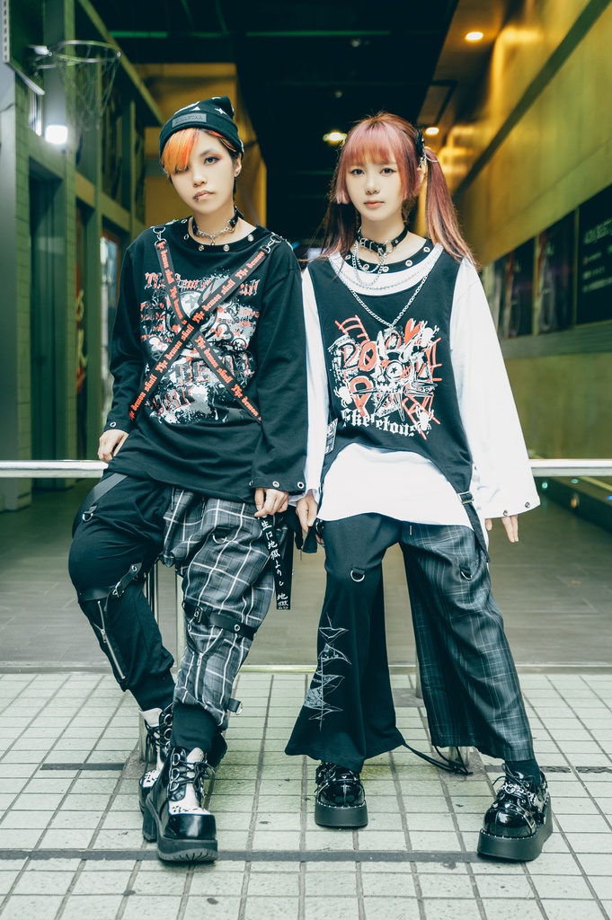 Jillpunk 王道パンク ロック エモパンク 三界バンギャ 兄系ファッション ベスト重ね着風 両面着れる ネックレス ハーネス付き カットソー 長袖Tシャツ メンズ レディーズ V系 おしゃれ男女兼用カッコいい