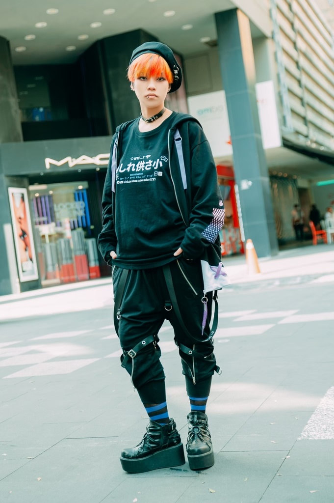 Jillpunk台湾画師千千菟コラボ メンヘラ ヤンデレ 地雷系 病みカワ 派手カワ 二次コン 注射器チャーム 子うさぎ依存症 痛バッグ付き 兎耳パーカー ゆったりフード付きジャケット オリジナル 可愛い おしゃれ ファッション 秋葉系