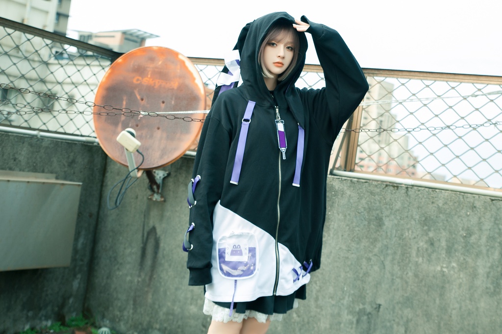 Jillpunk台湾画師千千菟コラボ メンヘラ ヤンデレ 地雷系 病みカワ 派手カワ 二次コン 注射器チャーム 子うさぎ依存症 痛バッグ付き 兎耳パーカー ゆったりフード付きジャケット オリジナル 可愛い おしゃれ ファッション 秋葉系