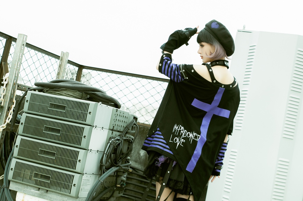 Jillpunk ビジュアル系 パンクロック バンギャ 兄系 囚われの愛 十字架ボーダー柄 アシンメトリー アームカバー チョーカー付き 変形カットソー 半袖Tシャツ メンズ レディーズ ファッション おしゃれ男女兼用カッコいい