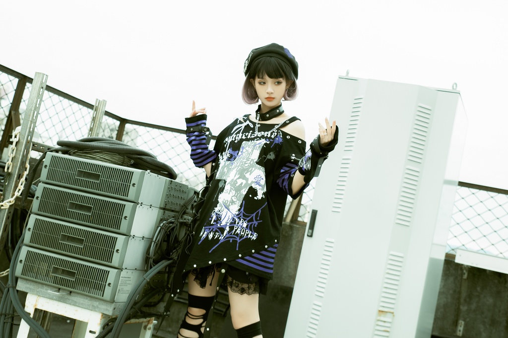 Jillpunk ビジュアル系 パンクロック バンギャ 兄系 囚われの愛 十字架ボーダー柄 アシンメトリー アームカバー チョーカー付き 変形カットソー 半袖Tシャツ メンズ レディーズ ファッション おしゃれ男女兼用カッコいい