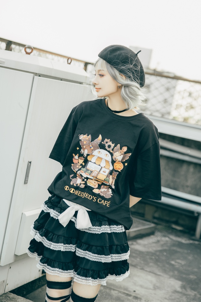 Jillpunk芝麻コラボアニメ 可愛い お宅 ニ次コン エジプト神話ベビー 東方神獸 マスコットモチーフプリント ゆったりサイズ 半袖 Tシャツ オリジナル メンズ レディーズ おしゃれ 男女兼用 ファッション 秋葉系