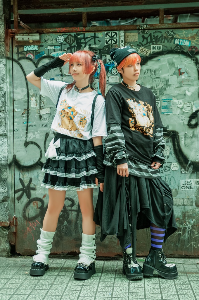 Jillpunk芝麻コラボアニメ 可愛い お宅 ニ次コン エジプト神話ベビー 東方神獸 マスコットモチーフプリント ゆったりサイズ 半袖 Tシャツ オリジナル メンズ レディーズ おしゃれ 男女兼用 ファッション 秋葉系