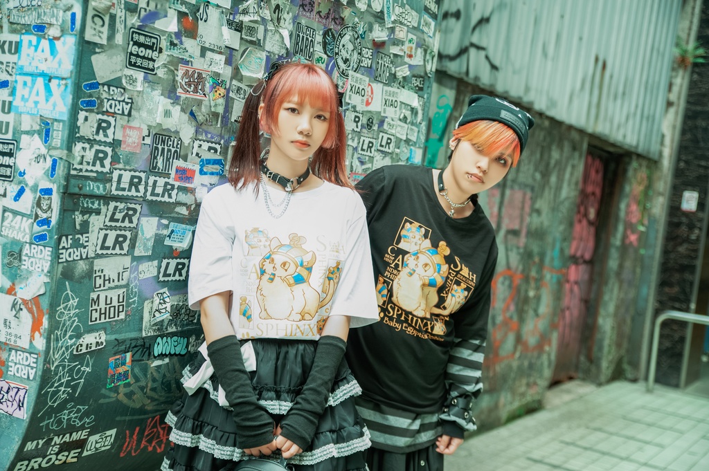 Jillpunk芝麻コラボアニメ 可愛い お宅 ニ次コン エジプト神話ベビー 東方神獸 マスコットモチーフプリント ゆったりサイズ 半袖 Tシャツ オリジナル メンズ レディーズ おしゃれ 男女兼用 ファッション 秋葉系