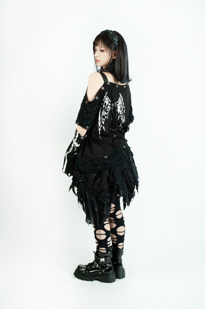 Jillpunk ヴィジュアル系 王道パンク ロック バンギャ V系ファッション 堕天使 骨翼柄 穴開き クラッシュ ハーネスストラップ付き 肩出しTシャツ アームカバー付きカットソー メンズ レディーズ V系 おしゃれ男女兼用カッコいい