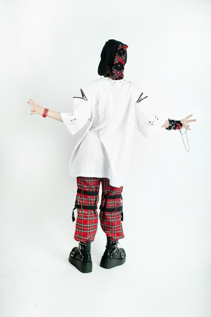 Jillpunk ビジュアル系 パンクロック バンギャ 兄系 失われたランド チャック穴あき クロスチャーム 鎖チェーン付き ゆったりカットソー 半袖Tシャツ メンズ レディーズ ファッション おしゃれ男女兼用カッコいい