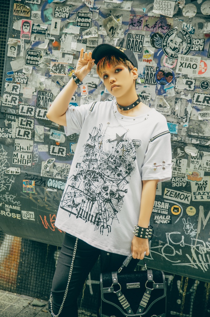 Jillpunk ビジュアル系 パンクロック バンギャ 兄系 失われたランド チャック穴あき クロスチャーム 鎖チェーン付き ゆったりカットソー 半袖Tシャツ メンズ レディーズ ファッション おしゃれ男女兼用カッコいい