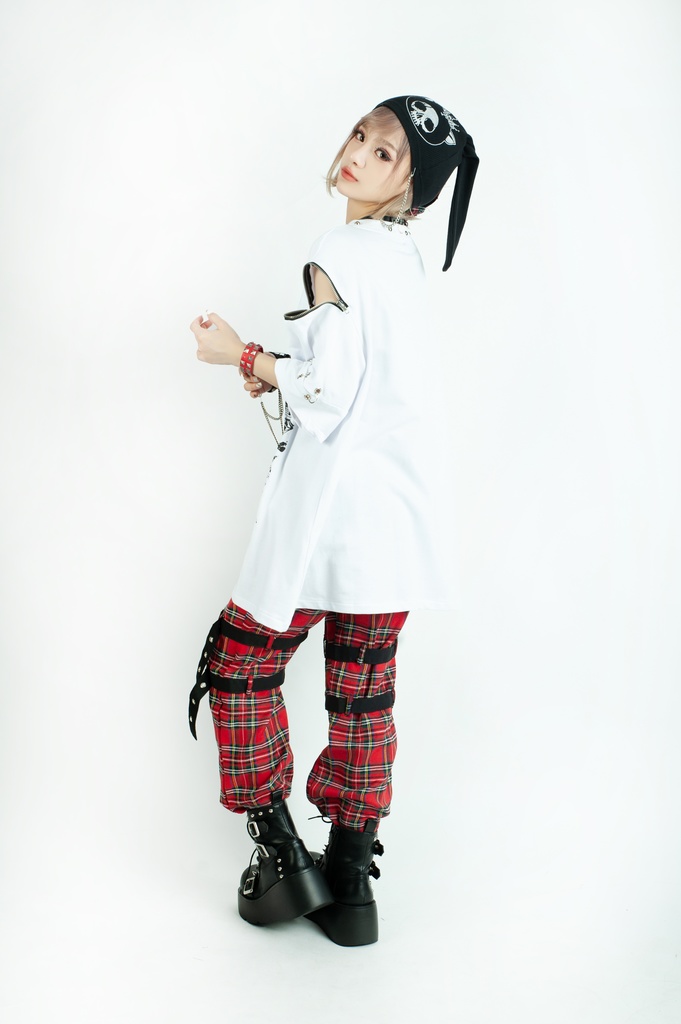 Jillpunk ビジュアル系 パンクロック バンギャ 兄系 失われたランド チャック穴あき クロスチャーム 鎖チェーン付き ゆったりカットソー 半袖Tシャツ メンズ レディーズ ファッション おしゃれ男女兼用カッコいい