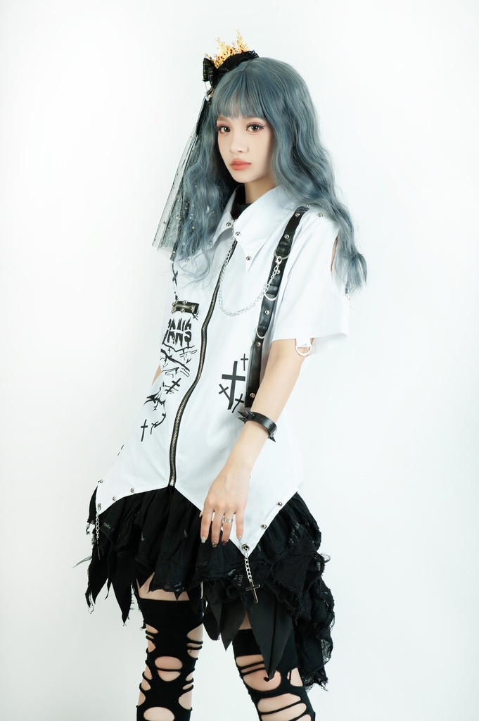 Jillpunk ビジュアル系 パンクロック バンギャ 兄系 暗闇のいばら 腕輪付き バットウィングカラー クロス柄 燕尾 穴あき 半袖 ジップアップ シャツ メンズ レディーズ ファッション おしゃれ男女兼用カッコいい