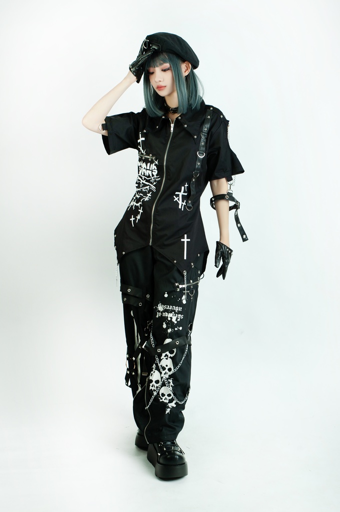 Jillpunk ビジュアル系 パンクロック バンギャ 兄系 暗闇のいばら 腕輪付き バットウィングカラー クロス柄 燕尾 穴あき 半袖 ジップアップ シャツ メンズ レディーズ ファッション おしゃれ男女兼用カッコいい