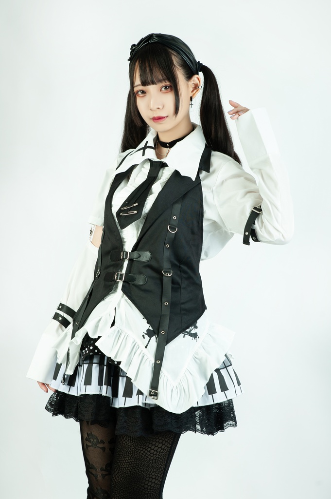 Jillpunk ゴシック ヴァンパイア風 ビジュアル系 逆境亡骸 ドクロ柄 ネクタイ付き フリルヘム ドレスシャツ ホルターネックベスト 2点セット オリジナル おしゃれ 男女兼用 カッコいい 王子様 メンズ レディース ヨーロッパ貴族 V系