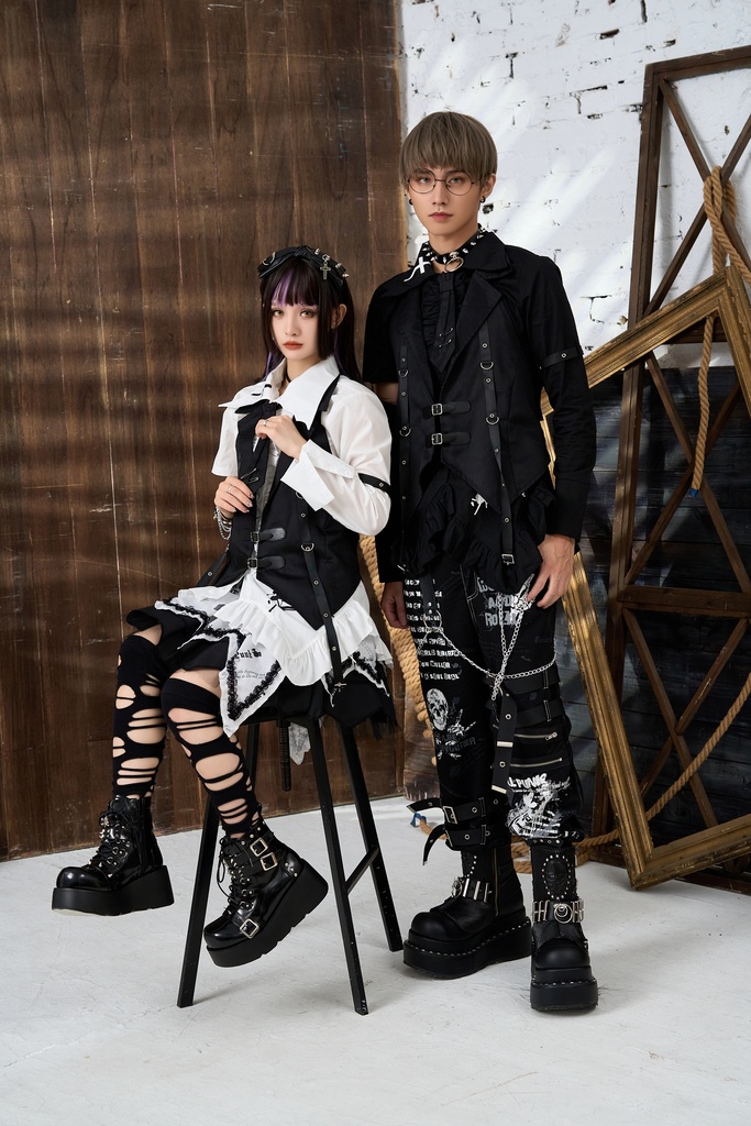 Jillpunk ゴシック ヴァンパイア風 ビジュアル系 逆境亡骸 ドクロ柄 ネクタイ付き フリルヘム ドレスシャツ ホルターネックベスト 2点セット オリジナル おしゃれ 男女兼用 カッコいい 王子様 メンズ レディース ヨーロッパ貴族 V系