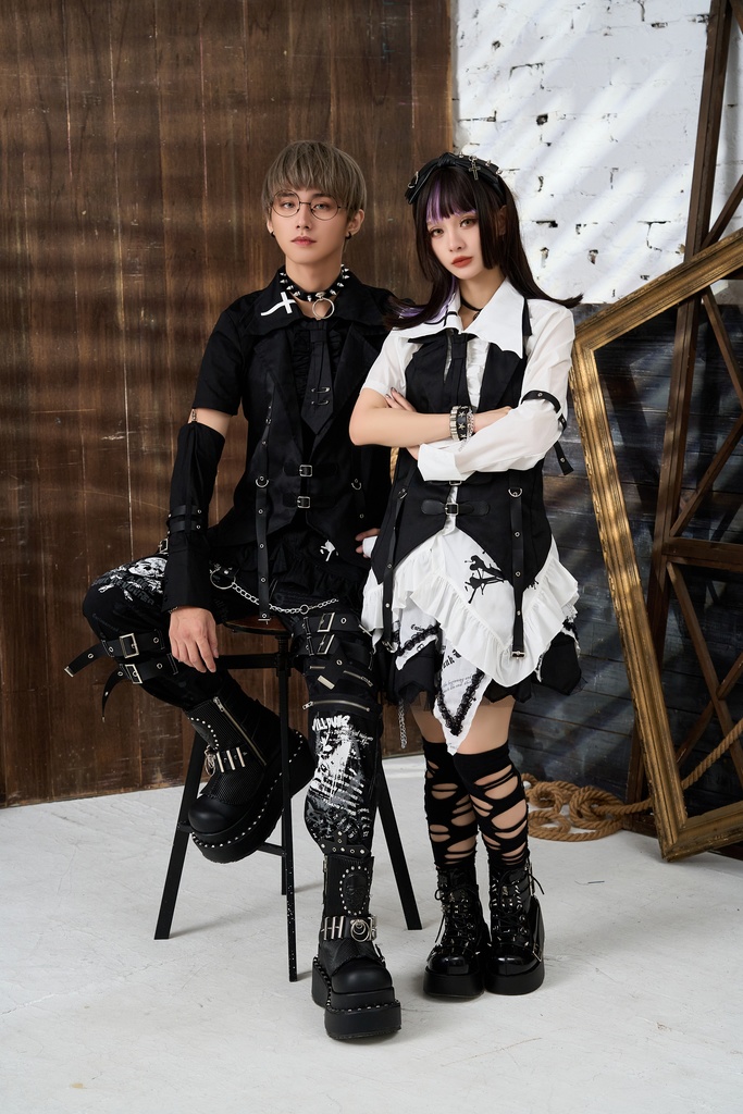 Jillpunk ゴシック ヴァンパイア風 ビジュアル系 逆境亡骸 ドクロ柄 ネクタイ付き フリルヘム ドレスシャツ ホルターネックベスト 2点セット オリジナル おしゃれ 男女兼用 カッコいい 王子様 メンズ レディース ヨーロッパ貴族 V系